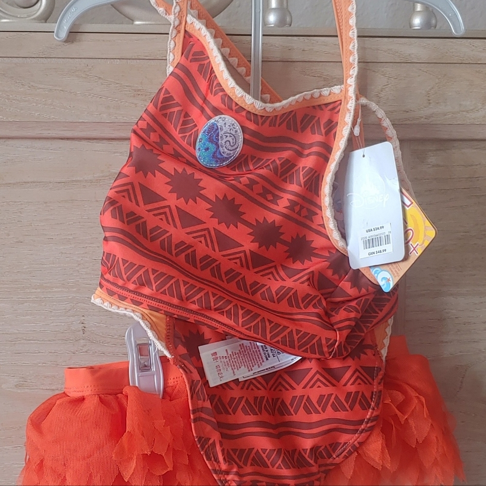3 piece brand new Moana Disney store swimwear size 9/10 girls